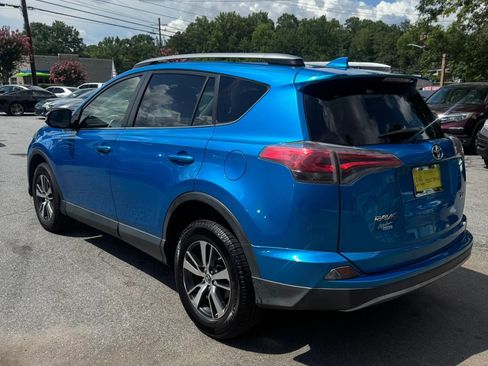 Used 2017 Toyota RAV4 XLE FWD image 8