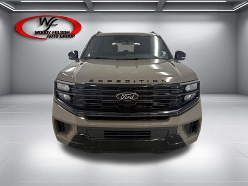New 2026 Ford Expedition Platinum AWD/4WD image 2