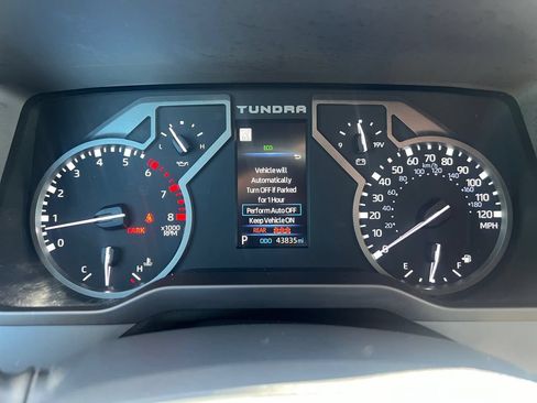 Used 2022 Toyota Tundra SR5 w/ TRD Off-Road Package AWD/4WD image 14