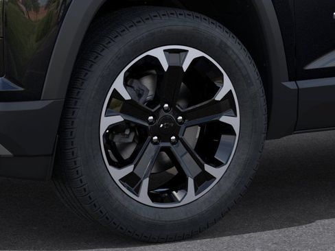 New 2027 Chevrolet Equinox LT w/ Convenience Package II FWD image 9
