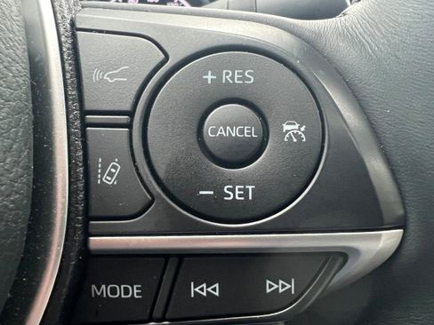 Used 2023 Toyota Camry XLE image 22