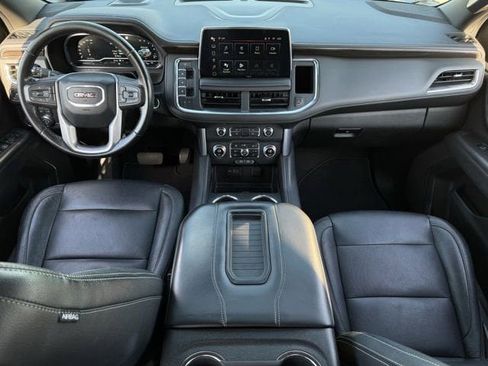 Used 2022 GMC Yukon XL SLE w/ Gmc Pro Safety Plus Package image 11