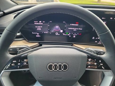 Certified 2025 Audi Q5 Premium w/ Premium Plus AWD/4WD image 20