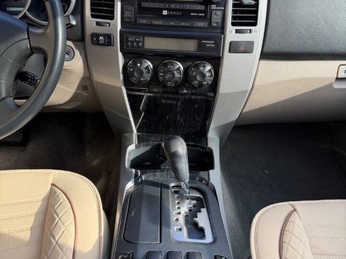 Used 2007 Toyota 4Runner Limited image 11