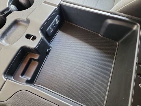 Used 2024 RAM 1500 Classic SLT RWD image 31