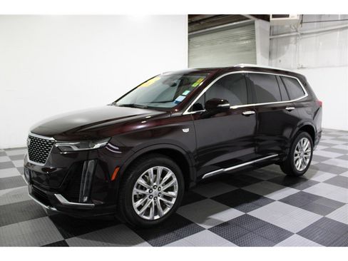 Used 2020 Cadillac XT6 Premium Luxury w/ LPO, Floor Liner Package image 7