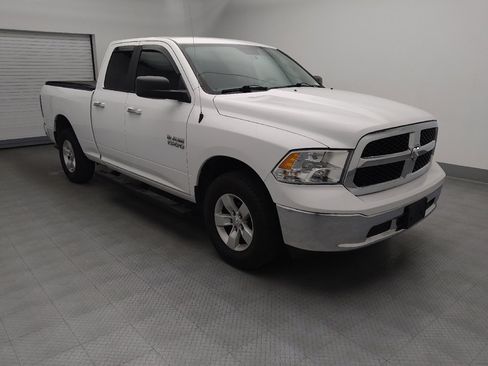 Used 2018 RAM 1500 Classic SLT AWD/4WD image 13