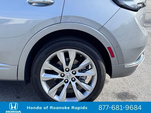 Used 2023 Buick Envision Avenir image 41