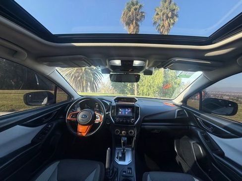 Used 2022 Subaru Crosstrek 2.0i Premium w/ Moonroof Package image 15