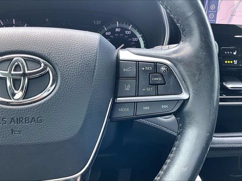 Used 2020 Toyota Highlander Platinum AWD/4WD image 19