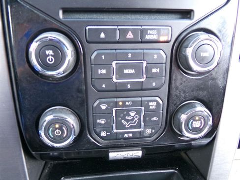 Used 2013 Ford F150 Limited RWD image 11