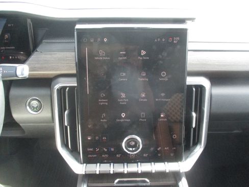 Used 2026 GMC Acadia Denali w/ Super Cruise Package AWD/4WD image 13