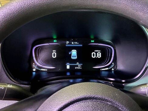 Used 2024 Kia Soul LX w/ Option Group 015 FWD image 14