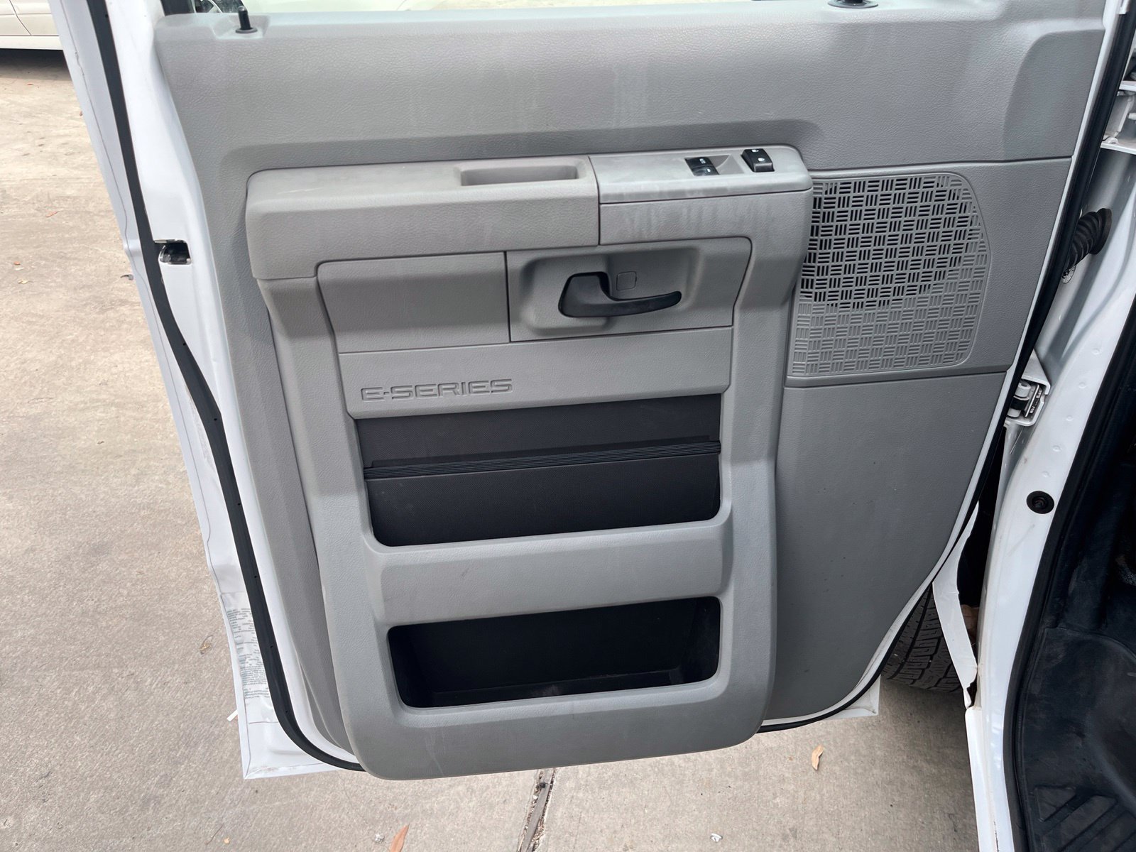 Used 2023 Ford E-350 and Econoline 350 Super Duty w/ Power Windows & Locks Group RWD image 13