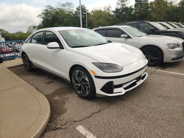 Used 2025 Hyundai Ioniq 6 SEL AWD/4WD image 1