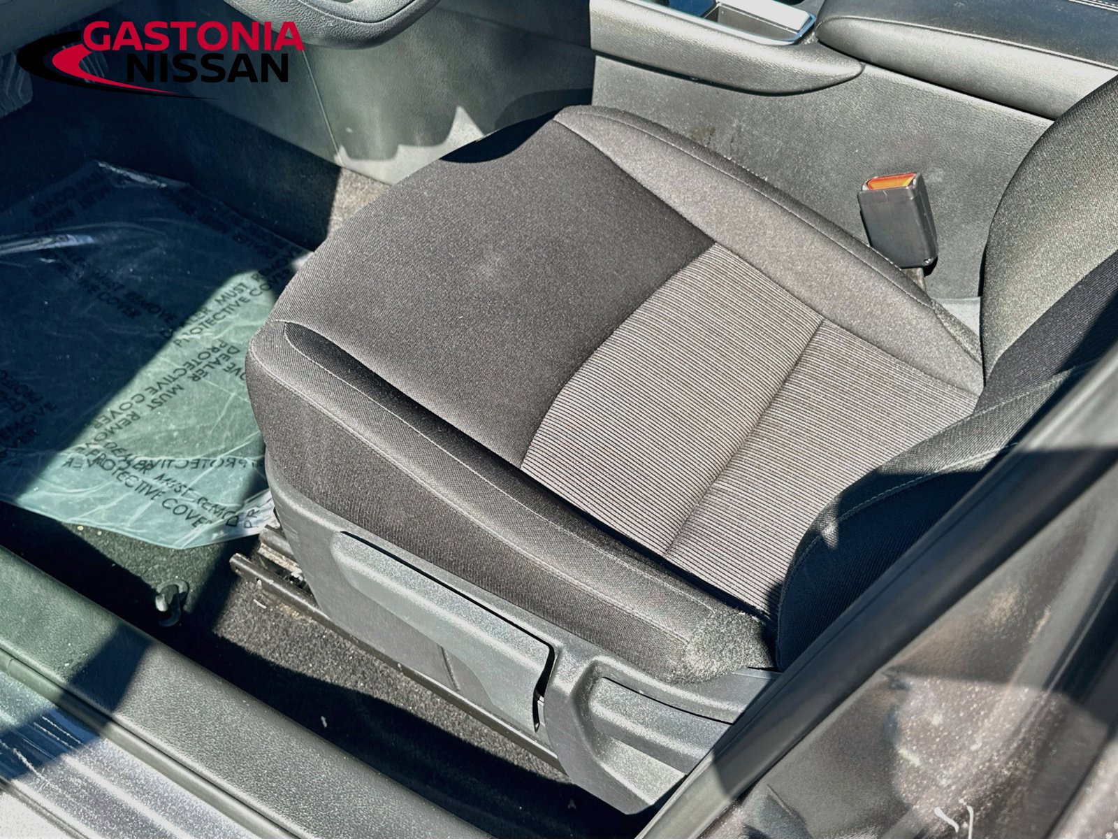 Used 2025 Nissan Sentra SV FWD image 23