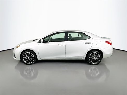 Used 2014 Toyota Corolla S image 4