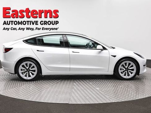 Used 2022 Tesla Model 3 Long Range AWD/4WD image 4
