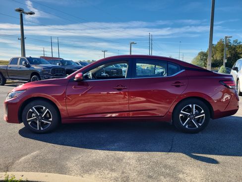 Used 2024 Nissan Sentra SV image 7