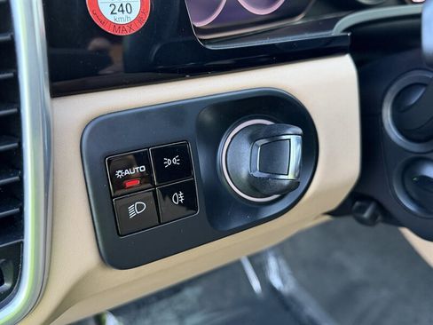 Used 2021 Porsche Cayenne image 26