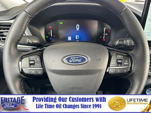 New 2025 Ford Escape SE w/ Class II Trailer Tow Package image 21