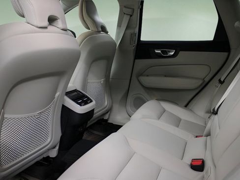 New 2026 Volvo XC60 B5 Ultra w/ Protection Package Premier image 11