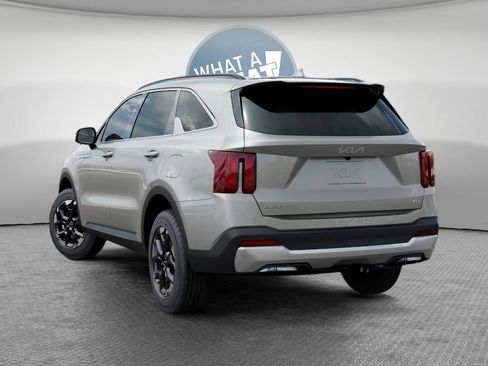 New 2026 Kia Sorento S AWD/4WD image 4