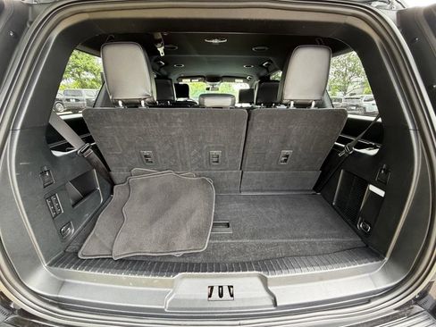 Used 2021 Ford Expedition XLT AWD/4WD image 35