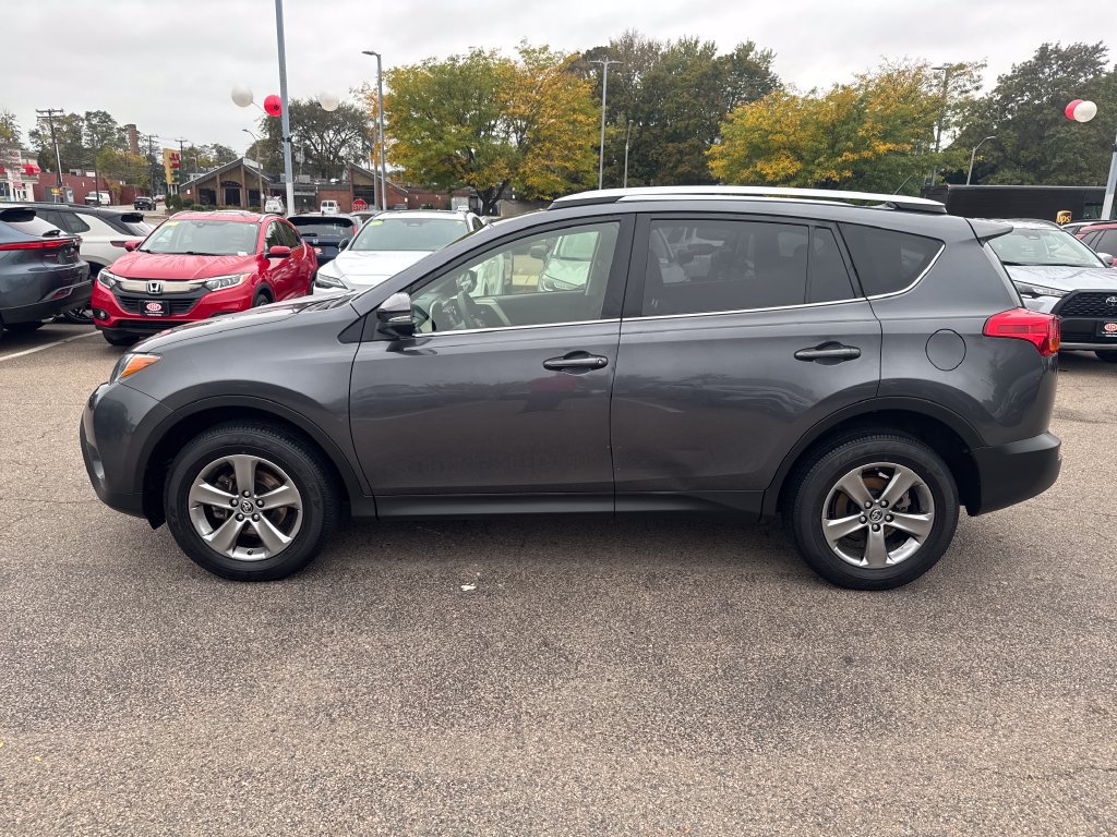 Used 2015 Toyota RAV4 XLE AWD/4WD image 4