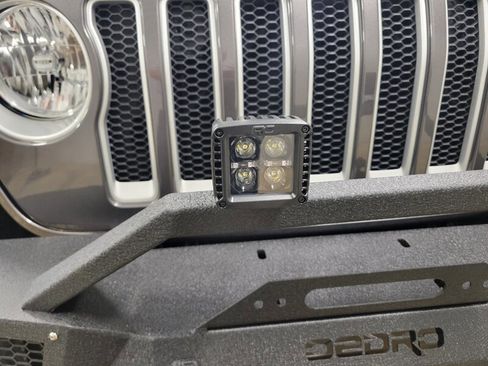 Used 2022 Jeep Wrangler Unlimited Sahara w/ Cold Weather Group AWD/4WD image 34