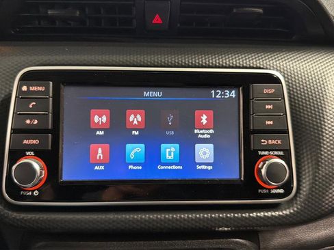 Used 2021 Nissan Kicks S image 24