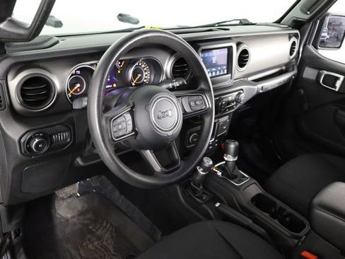 Used 2022 Jeep Wrangler Unlimited Sport AWD/4WD image 24