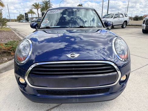 Used 2017 MINI Cooper 4-Door Hardtop image 15