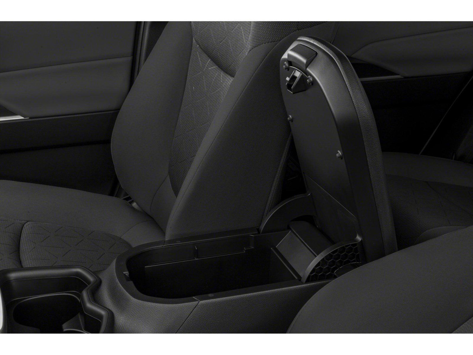 Used 2019 Toyota RAV4 XLE w/ All Weather Liner Package AWD/4WD image 9