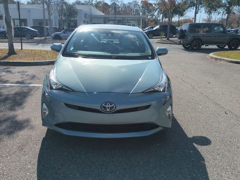 Used 2017 Toyota Prius Four Touring image 9