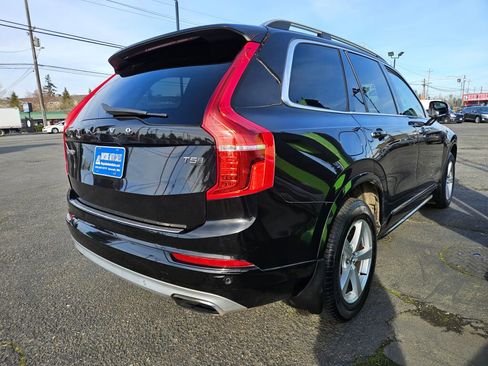 Used 2016 Volvo XC90 T5 Momentum image 5