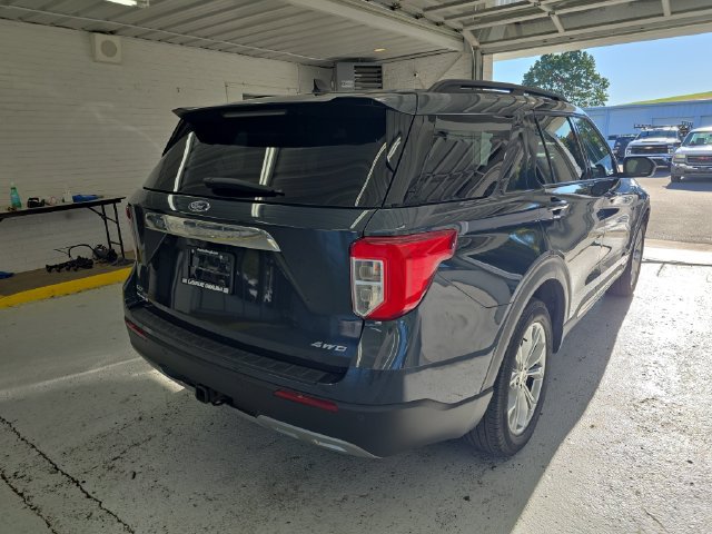 Used 2023 Ford Explorer XLT w/ Equipment Group 202A AWD/4WD image 5