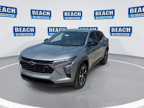Used 2026 Chevrolet Trax RS w/ Driver Confidence Package FWD image 4