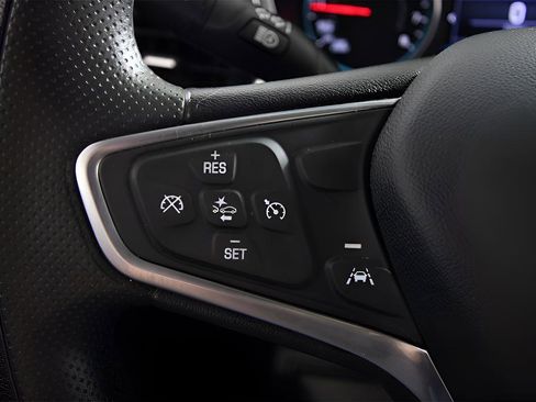 Used 2023 Chevrolet Equinox LT image 24