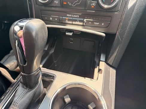 Used 2019 Ford Explorer XLT AWD/4WD image 33