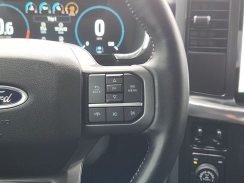 Used 2022 Ford F150 Lariat w/ FX4 Off-Road Package AWD/4WD image 29