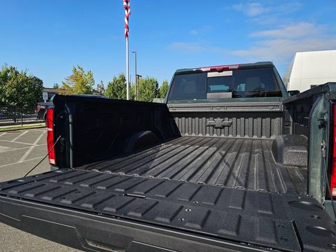 New 2026 Chevrolet Silverado 2500 ZR2 w/ LPO, Dark Essentials Package AWD/4WD image 19