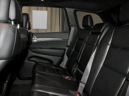 Used 2021 Jeep Grand Cherokee Limited AWD/4WD image 22