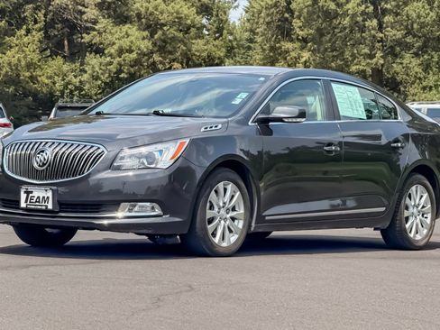 Used 2015 Buick LaCrosse Leather FWD image 9