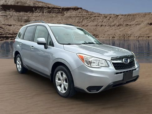 Used 2015 Subaru Forester 2.5i Premium w/ All-Weather Package AWD/4WD image 3