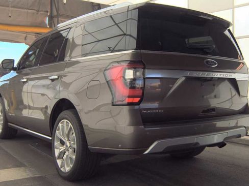 Used 2018 Ford Expedition Platinum image 7