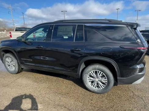 New 2026 Chevrolet Traverse LT w/ Driver Confidence Package image 7