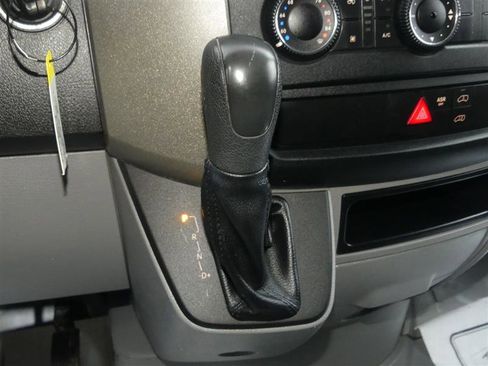 Used 2012 Mercedes-Benz Sprinter 2500 image 30