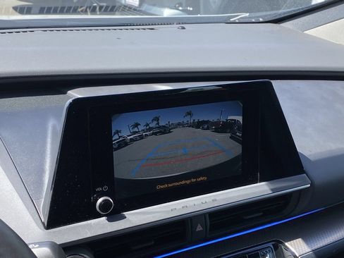 Certified 2026 Toyota Prius XLE FWD image 10