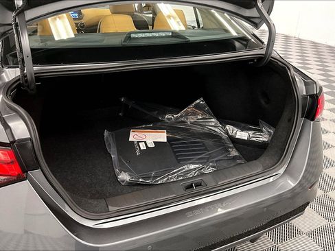 New 2025 Nissan Sentra SV w/ SV Premium Package FWD image 39